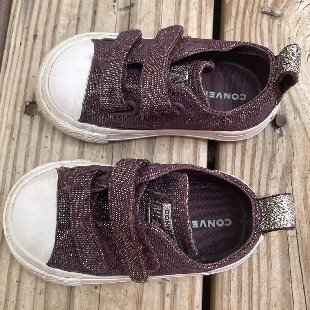 Converse Chuck Taylor All Star 2V Ox Fairy Dust Purple Toddler Sneakers Size 4